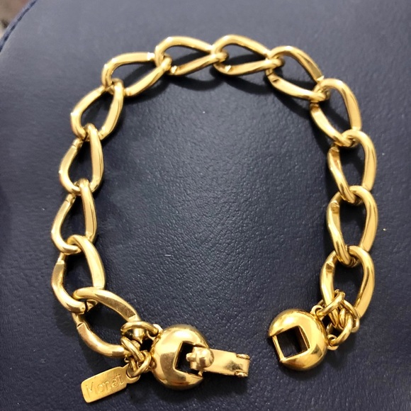 Vintage Monet Chain Link Bracelet - Picture 3 of 4